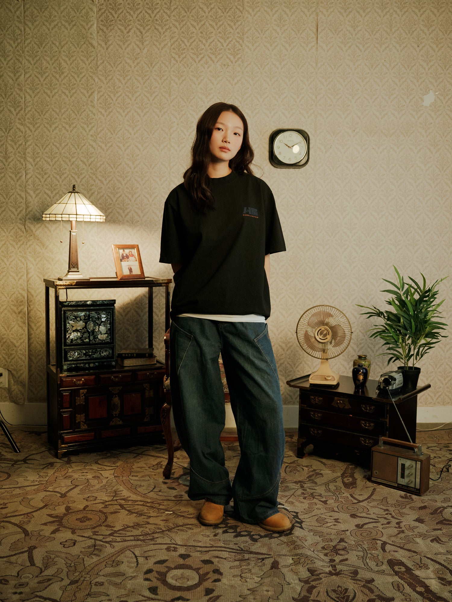 SEOUL CITY TEE (Black) | Shop Korean Streetwear – KORELIMITED